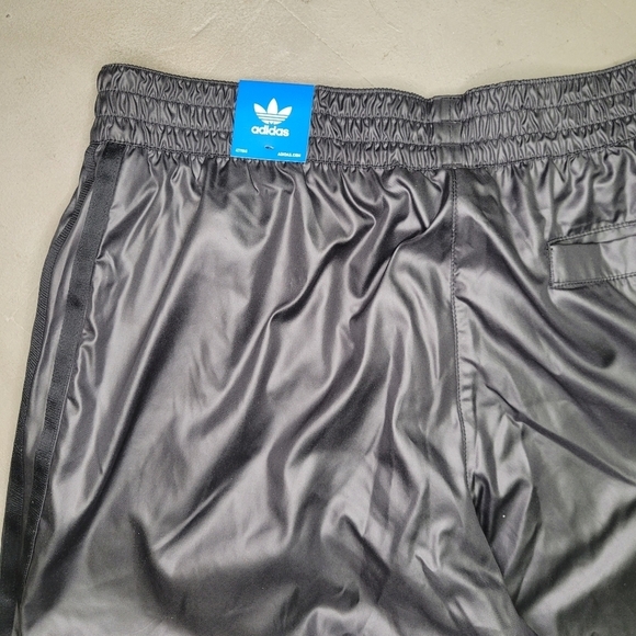 ADIDAS BLUE VERSION WOVEN JOGGERS Size S - Picture 11 of 13